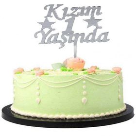 Huramarketing Kızım 1 Yaşında İlk Yaş Doğum Günü Partisi Gümüş Renk Pleksi Pasta Süsü