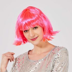 Huramarketing Şeker Pembe Renk Küt Saç Parti Peruğu