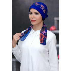 Hürrem Bone 1305D_24 Saks Mavisi Sandy Kumaş Desenli Şifon Kemerli Pratik Hazır Geçmeli Tesettür Bone