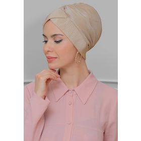 Hürrem Bone 1822_12 Bej Fukuro Piliseli Çapraz Büzgülü Pratik Hazır Geçmeli Tesettür Bone