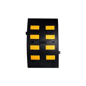 İleri Trafik 90x50x5,5 cm Reflektörlü Hız Kesici