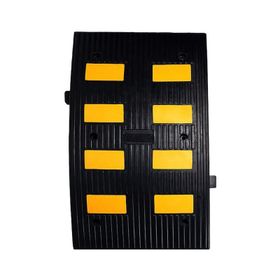 İleri Trafik 90x50x5,5 cm Reflektörlü Hız Kesici
