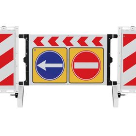 İleri Trafik Katlanır 2360x1100 mm Uyarı Levhalı Bariyer