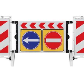 İleri Trafik Katlanır 2360x1100 mm Uyarı Levhalı Bariyer