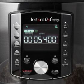 Instant Pot Pro Crisp 11'i 1 Arada 7.6 lt Airfryer