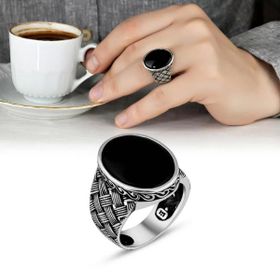 İpek Silver 925 Ayar Gümüş Örgü Desenli Siyah Oniks Taşlı Oval Erkek Yüzük