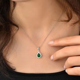 Jelux Silver Damla Model Zümrüt Taşlı Gümüş Kolye