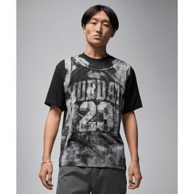 Jordan HQ8930-010 Siyah Brooklyn Collegiate Graphic Erkek Tişört