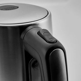 Karaca 2203 Inox 1.7 lt Kapasiteli Paslanmaz Çelik Su Isıtıcı