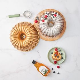 Karaca Cake Pro Dilimli Gold Döküm Kek Kalıbı