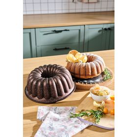 Karaca Cake Pro Lina Kahverengi 25,5 cm Döküm Kek Kalıbı