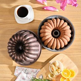 Karaca Cake Pro Lina Kahverengi 25,5 cm Döküm Kek Kalıbı