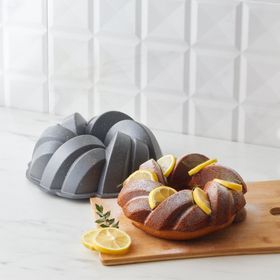 Karaca Cake Pro Örgü Döküm Antrasit 26 CM Kek Kalıbı