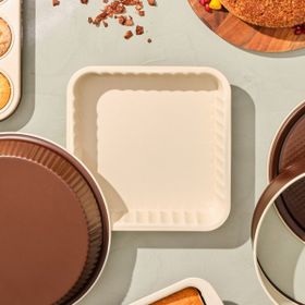Karaca Chocolate Cream Kare 24 cm Karbon Çelik Kek Kalıbı