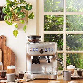 Karaca Coffee Art Barista Silver Öğütücülü Süt Köpürtücülü 2 lt Kahve Makinesi