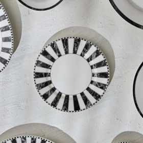 Karaca Damalı 19 cm Porselen Pasta Tabağı