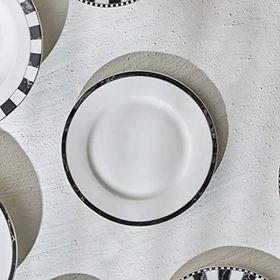 Karaca Damalı 19 cm Porselen Pasta Tabağı