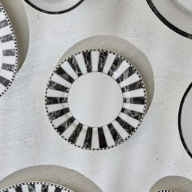 Karaca Damalı 19 cm Porselen Pasta Tabağı