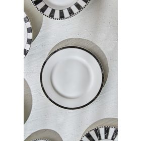 Karaca Damalı 19 cm Porselen Pasta Tabağı