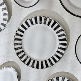 Karaca Damalı Porselen 22 cm Servis Tabağı