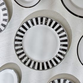 Karaca Damalı Porselen 22 cm Servis Tabağı