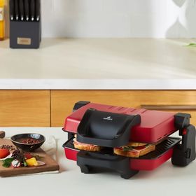 Karaca Future Essential Matte Kırmızı Tost Makinesi