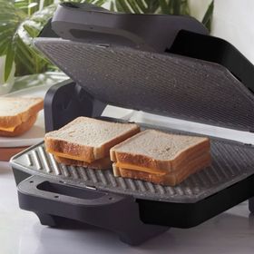 Karaca Future Essential Matte Siyah Tost Makinesi