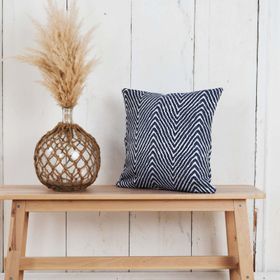Karaca Home Savana 45x45 cm Mavi Jakar Kırlent