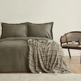 Karaca Home Weena Yeşil Krep Nevresim Jakar Çift Kişilik Pike Takımı