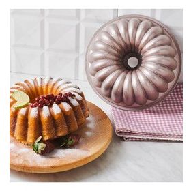 Karaca Lina Dilimli Rosegold Döküm 25,5 cm Kek Kalıbı