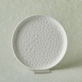 Karaca X Refika 18 cm Bembeyaz Yuvarlak Tatlı Tabağı