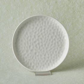 Karaca X Refika 18 cm Bembeyaz Yuvarlak Tatlı Tabağı