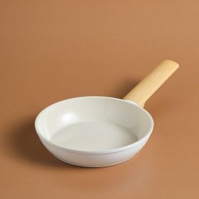 Karaca X Refika 18 CM Swiss Crystal Almond Cream İndüksiyon Tabanlı Tava