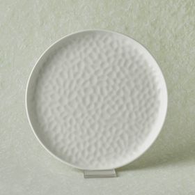 Karaca X Refika 22 cm Bembeyaz Yuvarlak Pasta Tabağı
