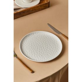 Karaca X Refika 22 cm Bembeyaz Yuvarlak Pasta Tabağı
