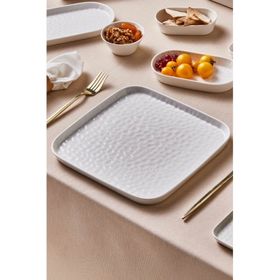 Karaca X Refika'dan 26 CM Beyaz Servis Tabağı