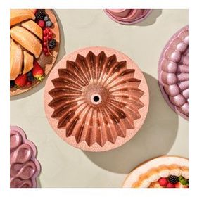 Karaca Yıldız Rosegold 26 cm Döküm Kek Kalıbı