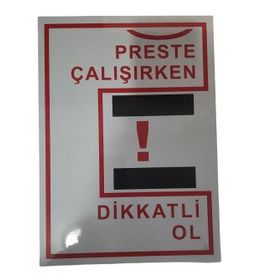 Katar Market Preste Çalışırken Dikkatli Ol Uyarı Levhası