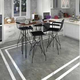 Kenzlife Hem105Zengin 140x40 cm Ceviz Siyah Masa ve 4 Adet Siyah Kolçaklı Sandalye Takımı