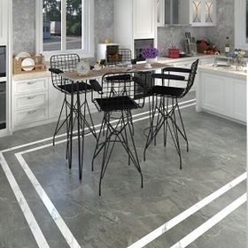 Kenzlife Hem105Zengin 140x40 cm Ceviz Siyah Masa ve 4 Adet Siyah Kolçaklı Sandalye Takımı