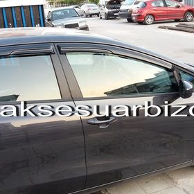 Kia Ceed 2012 Mugen Cam Rüzgarlığı