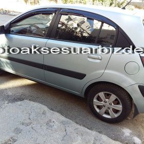 Kia Rio 2005-2011 Mugen Cam Rüzgarlığı
