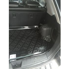 Kia Sportage Siyah Bagaj Havuzu