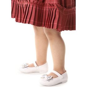 Kiko Kids Ege 202 Rugan Beyaz Cırtlı Kum Sim Fiyonklu Kız Çocuk Babet Ayakkabı