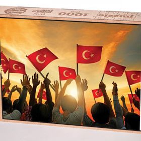 King Of Puzzle Bayrak Sevgisi 1000 Parça Puzzle