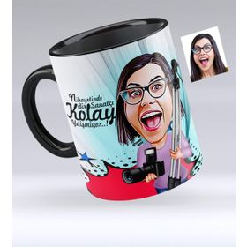 Kişiye Özel Bayan Fotoğraf Sanatçısı Karikatürlü Siyah 1 Kupa Bardak