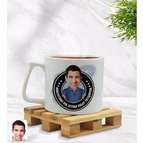 Kişiye Özel Erkek Kolay Yetişmiyor Karikatürlü Middle Beyaz Kupa
