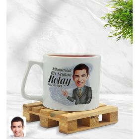Kişiye Özel Erkek Kolay Yetişmiyor Karikatürlü Middle Beyaz Kupa