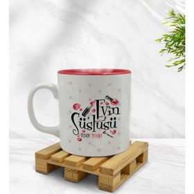 Kişiye Özel Evin Süslüsü Tasarımlı İçi Kırmızı Renkli Kupa