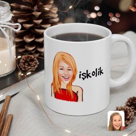 Kişiye Özel Kadın İşkolik Karikatürlü Beyaz Kupa Bardak